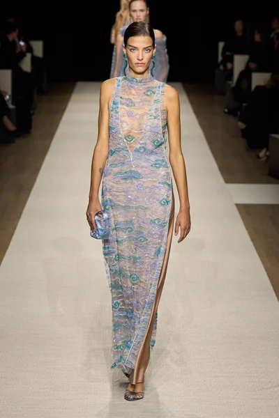 Look 80